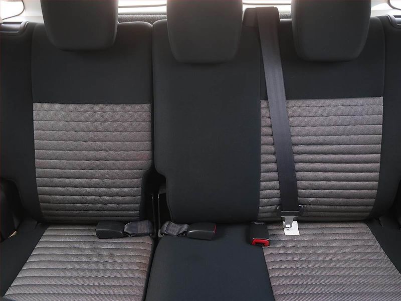 Suzuki SX4 (2009) 1.9 DDiS, 4X4, Serv.kniha - fotka 10 z 14