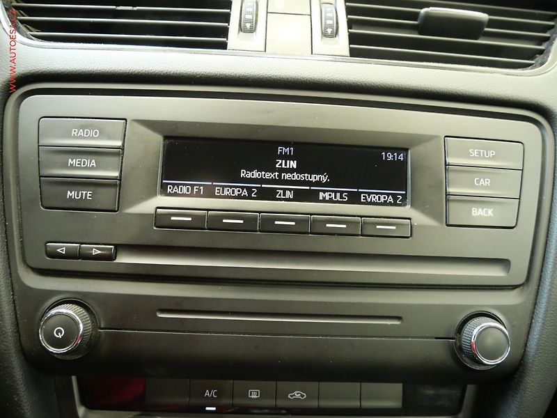 Škoda Octavia (2015) 1.6 TDi, Klima - fotka 15 z 16