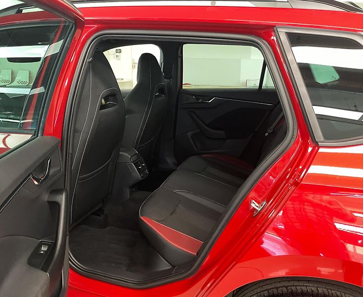 Škoda Kamiq MONTE CARLO, 1.MAJ.,PANORAMA - fotka 9 z 33