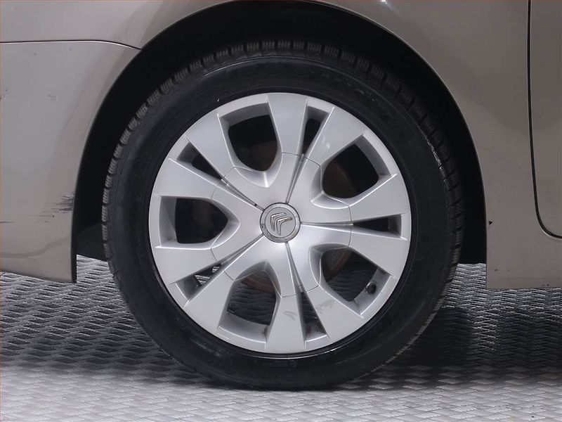 Citroën C4 Picasso (2011) 1.6 HDi, 7 míst, Eko.zaplacen - fotka 15 z 17