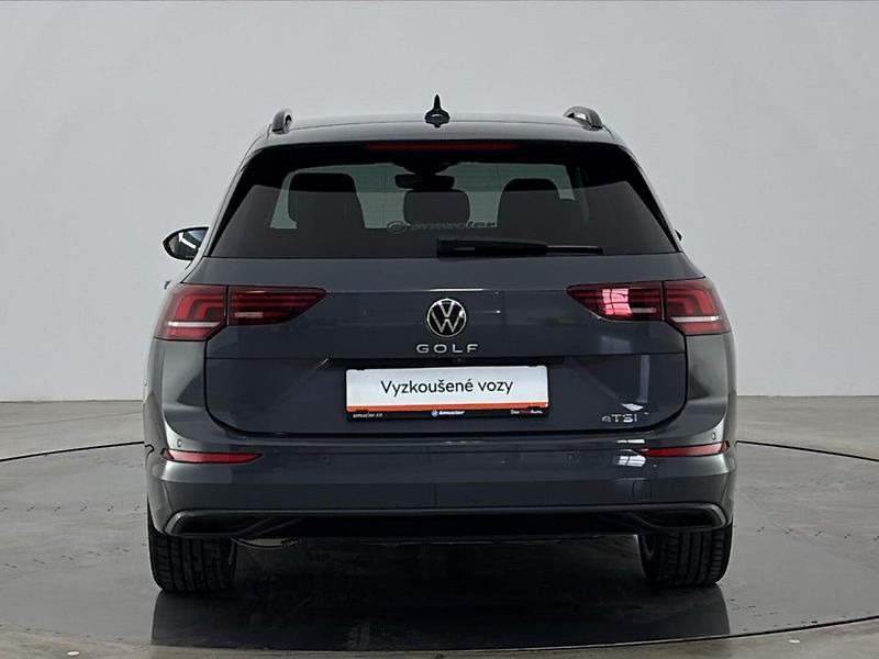 Volkswagen Golf Life DSG - fotka 17 z 29