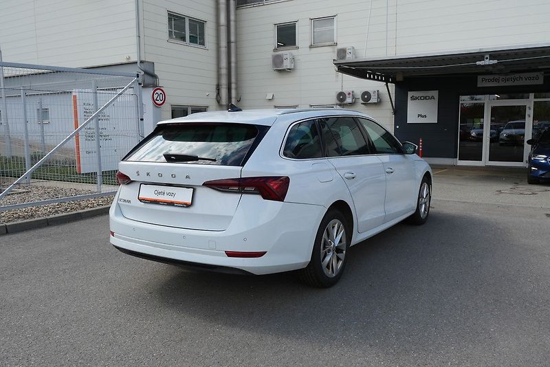 Škoda Octavia - fotka 2 z 6