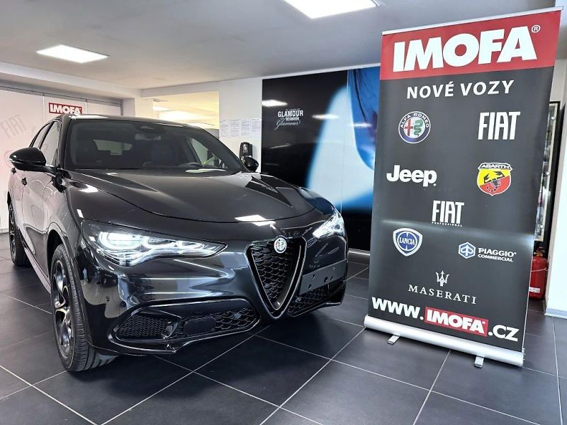 Alfa Romeo Stelvio (2026) 2.0 T 280k AT8 ZF Q4 4x4 Inten - fotka 2 z 21