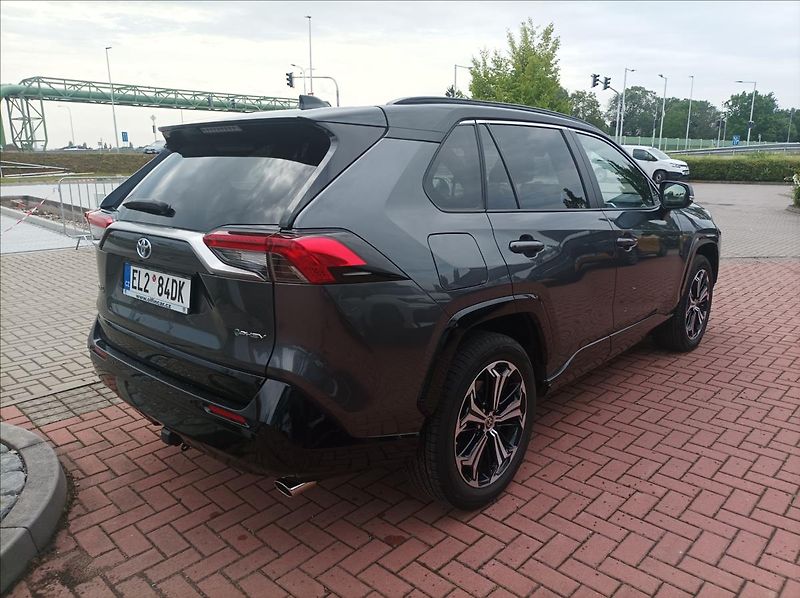 Toyota RAV4 2,5 PHEV Selection - fotka 4 z 18