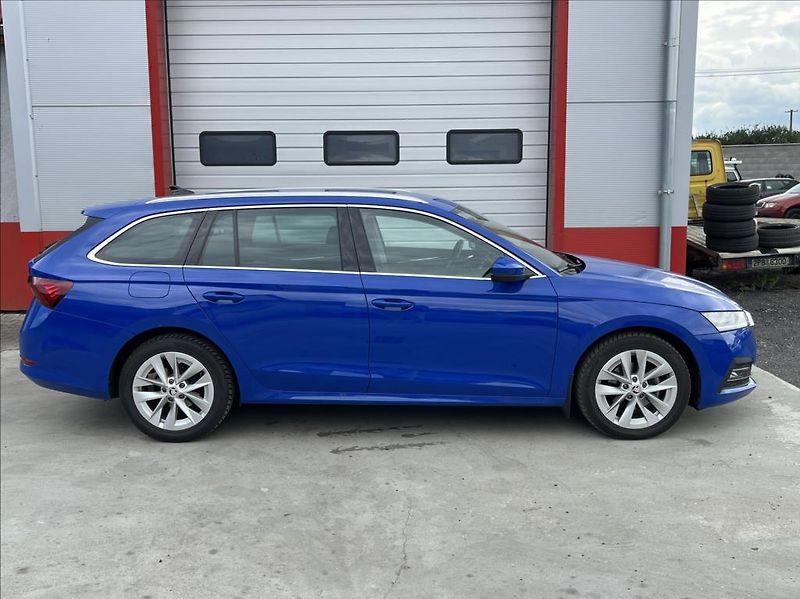 Škoda Octavia 2,0 TDI 110kW Style webasto - fotka 6 z 27