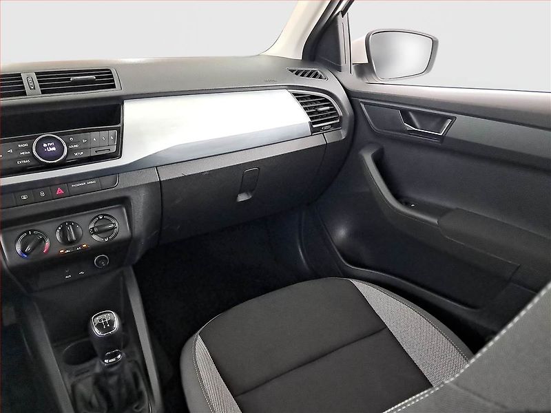 Škoda Fabia (2015) 1.4 TDI, ČR,1.maj, Tempomat - fotka 8 z 16