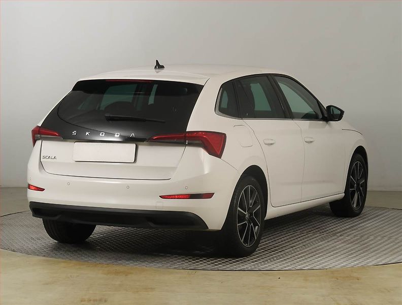 Škoda Scala (2019) Style 1.6 TDI, Serv.kniha - fotka 5 z 23