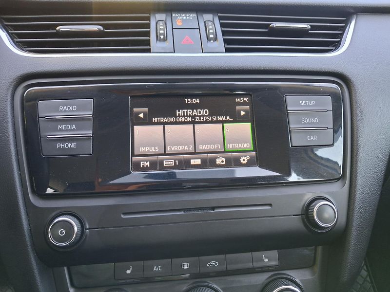 Škoda Octavia (2014) 2,0TDi 110kw ČR  DSG VYHŘ. SED - fotka 25 z 35