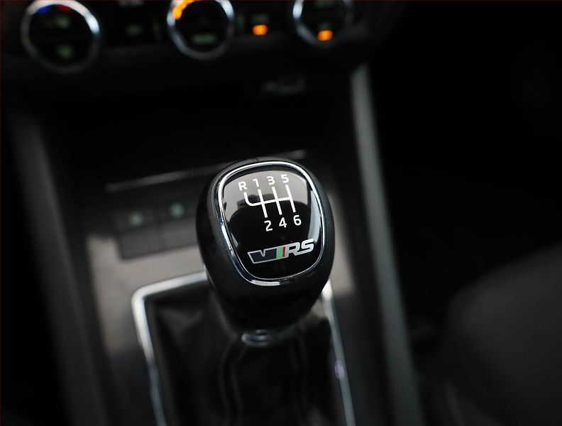 Škoda Octavia (2018) RS 2.0 TDI, Navi, Tempomat - fotka 17 z 21