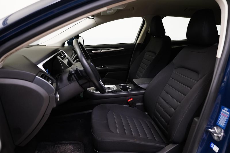 Ford Mondeo - fotka 11 z 23