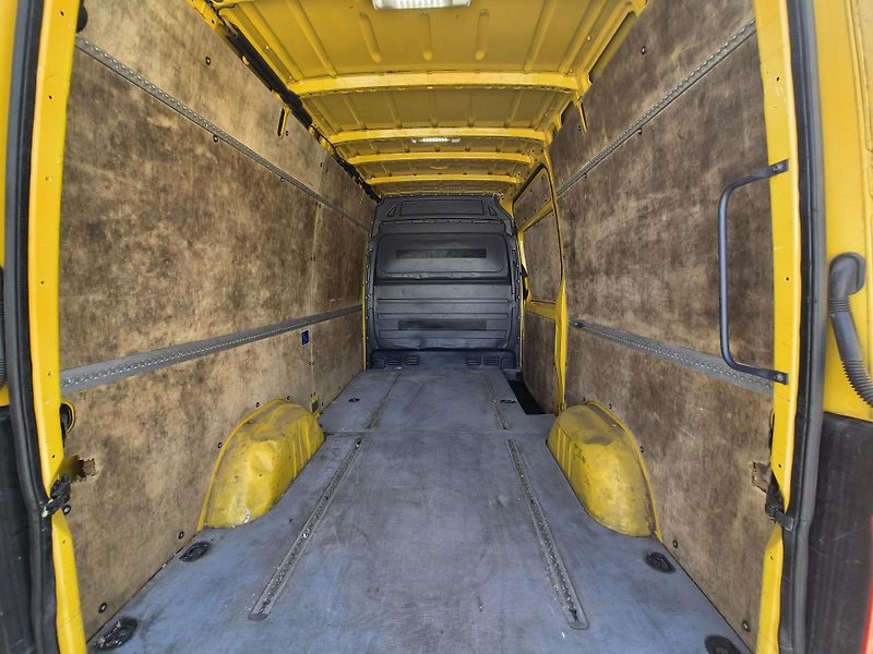 Volkswagen Crafter 2,0 TDI 30 - fotka 6 z 13