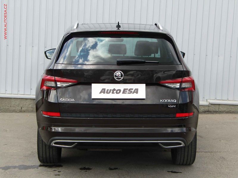 Škoda Kodiaq (2019) 2.0 TDi 4x4, ČR, L&K, DSG - fotka 5 z 26