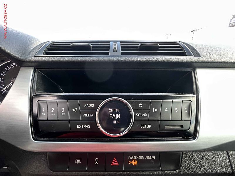Škoda Fabia (2017) 1.2 TSI, ČR - fotka 15 z 16