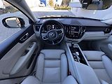 Volvo XC60 FWD B5/vzduch/4*klima/PANO/  - náhled 15