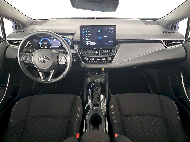 Toyota Corolla (2024) 1.8HEV 140k TS COMFORT TECH - fotka 8 z 26