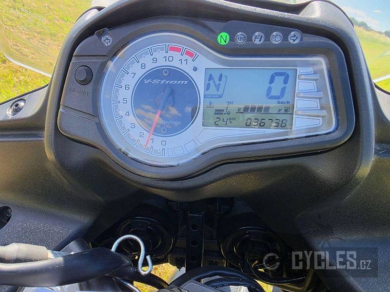 Suzuki (2017) DL 650 V-Strom ABS - fotka 14 z 14