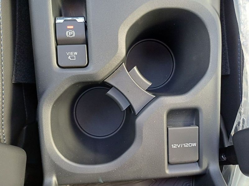 Subaru Forester COMFORT FB20 100 kW CVT - fotka 18 z 23