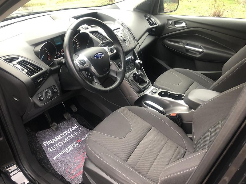 Ford Kuga (2015) 1,5 110kW 1.majitel pěkný stav - fotka 22 z 63