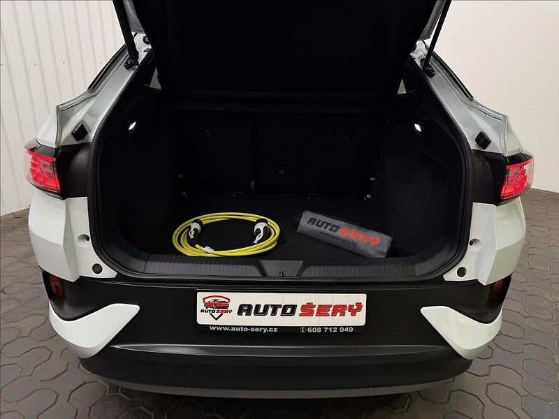 Volkswagen ID.5 150kW PRO PERF. PANO TČ MATRIX - fotka 37 z 46