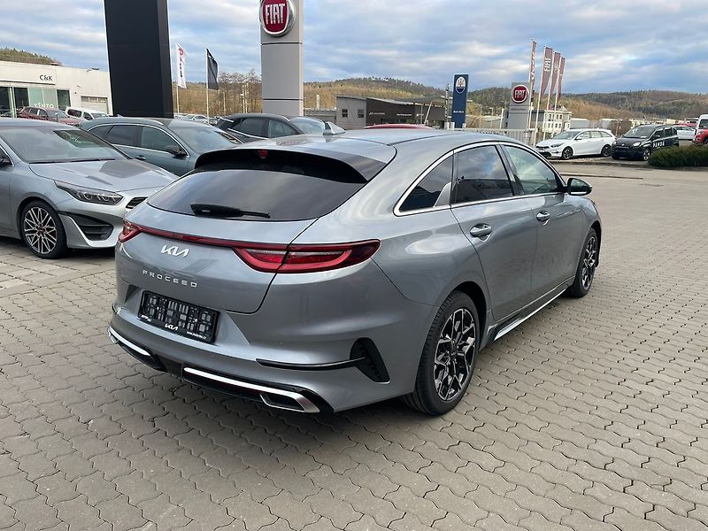 Kia Pro_Ceed 1,5 T-GDi GPF 7DCT GT LINE PLU - fotka 7 z 14