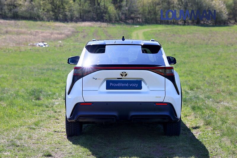 Toyota bZ4X BEV EXECUTIVE AWD - fotka 25 z 28