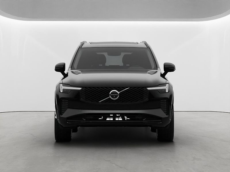 Volvo XC90 (2026) PLUS B5, HUD, vzduch.odpr., PA - fotka 2 z 11