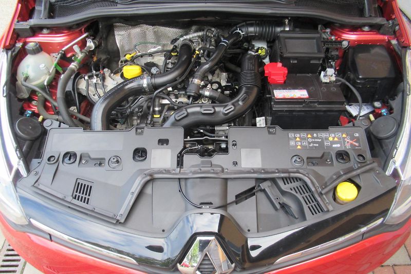 Renault Clio 0.9 TCe KLIMA VYHŘÍV. SEDADLA - fotka 19 z 20