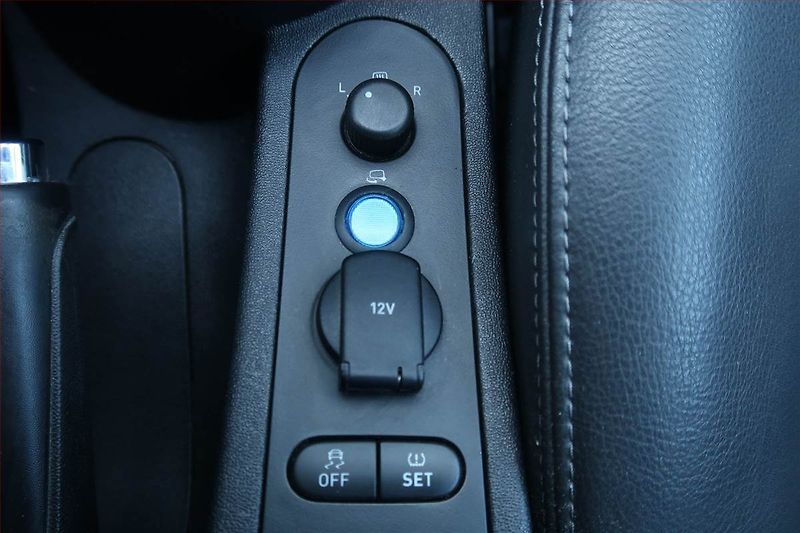 Seat Leon (2012) 1.4 TSI, Serv.kniha, Navi - fotka 20 z 22