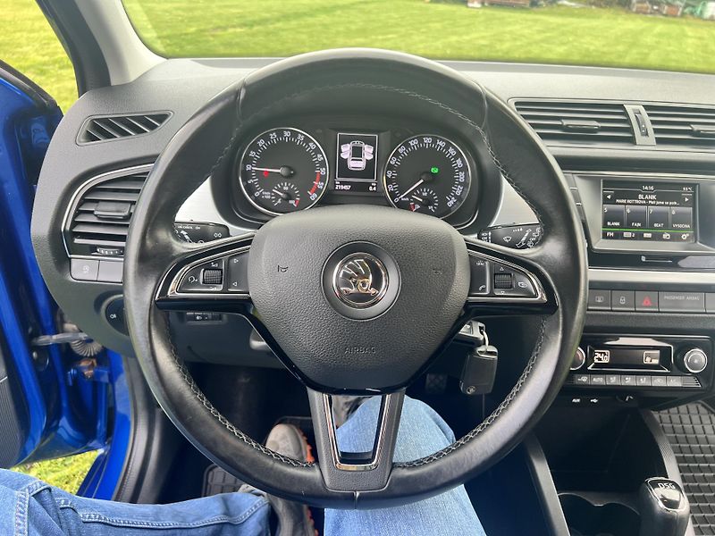 Škoda Fabia 1.4TDI 66KW,DSG,FRONT ASSIST - fotka 35 z 46
