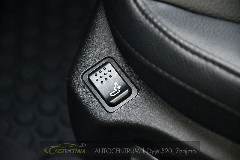 Jeep Compass 1.5l GSE T4 48V e-Hybrid - fotka 26 z 50