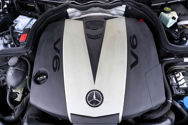 Mercedes-Benz Třídy E E 350 CDI, cabrio,automat,kůže - fotka 18 z 46