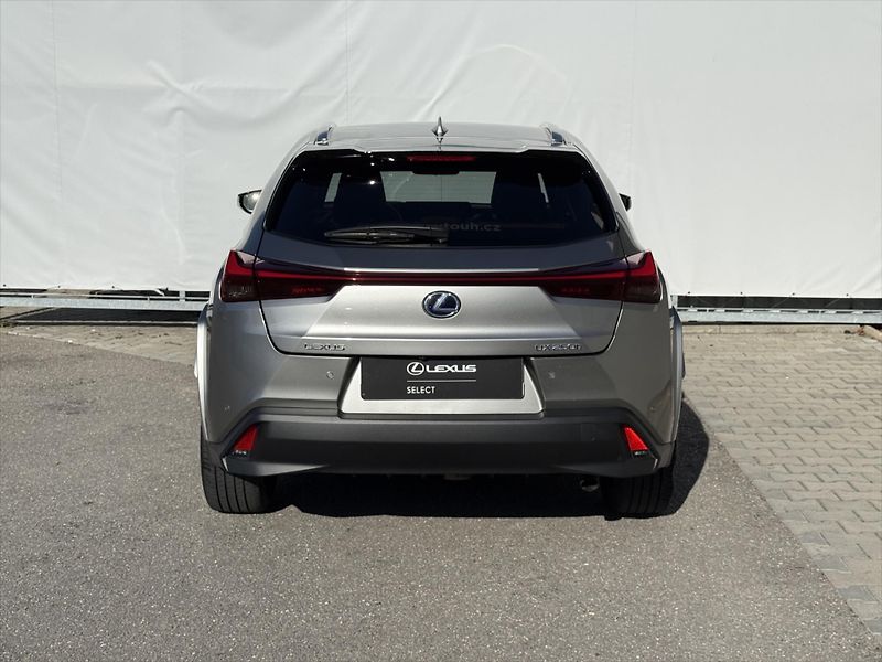 Lexus UX 250h 2,0 Luxury, 4x4  UX - fotka 5 z 25