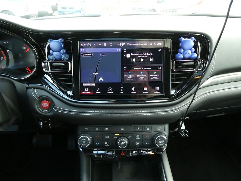Dodge Durango 6,4 SRT AWD 354kW,1.maj,ČR,LPG - fotka 35 z 50