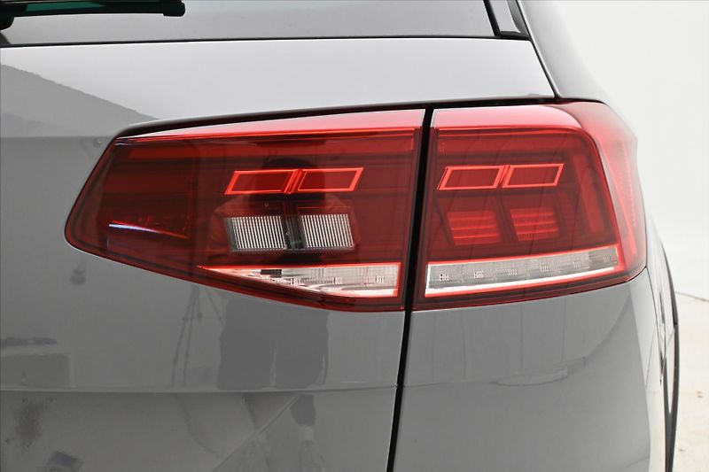 Volkswagen Passat 2,0 TDI 147kW 4x4 DSG Alltrack - fotka 32 z 33