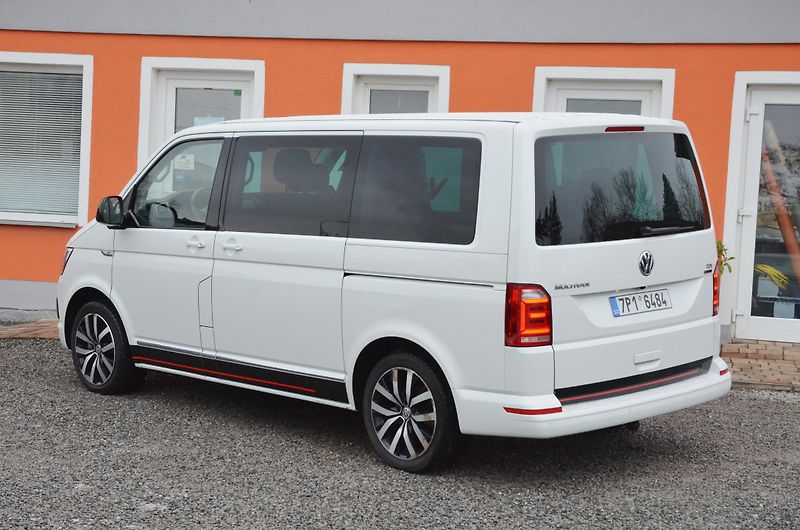 Volkswagen Multivan (2017) TDi 150kW 4x4 DSG Highline ČR - fotka 4 z 48