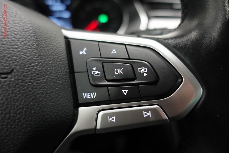 Volkswagen Passat (2020) 2.0TDi, DSG, LED, navi - fotka 16 z 22