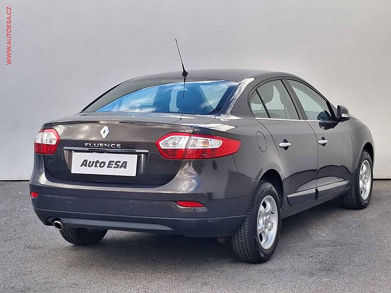 Renault Fluence (2013) 1.6 16V, ČR, AC, tempo, park - fotka 4 z 14