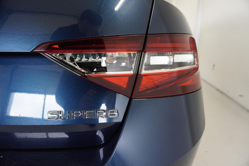 Škoda Superb (2019) 2.0TDi 110 kW, DSG7+ZIMNÍ SADA - fotka 10 z 35