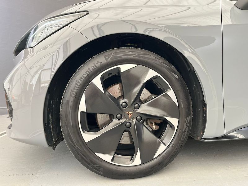 Cupra Born 170kW/77kWh e-Boost 91.6 % SoH - fotka 49 z 70