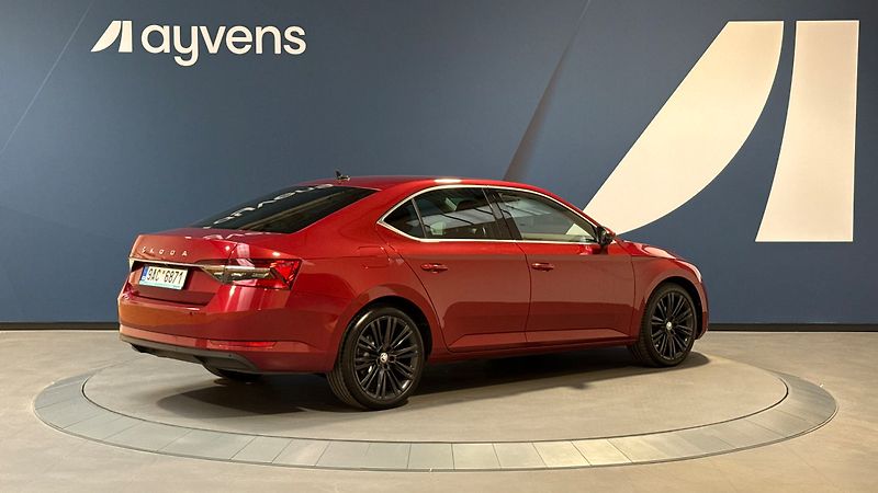 Škoda Superb 2.0 TDI 110kW Style DSG - fotka 2 z 15