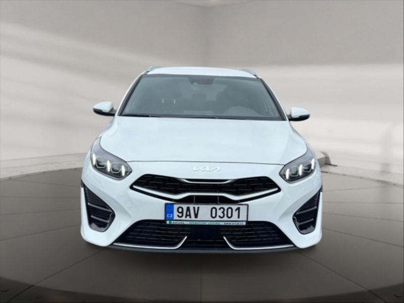 Kia Ceed 1,5 TGDI GT Line AT - fotka 3 z 10