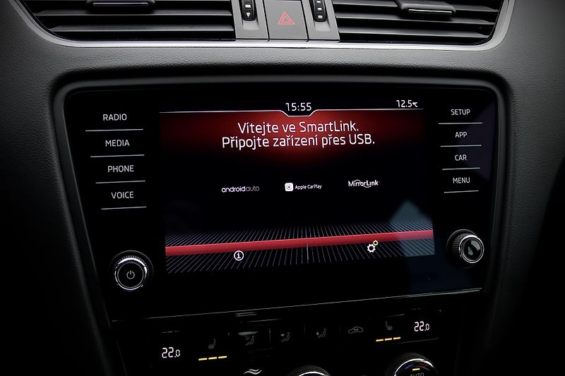 Škoda Octavia 3 FL Combi 1.5 TSI 110 kW DSG - fotka 36 z 39