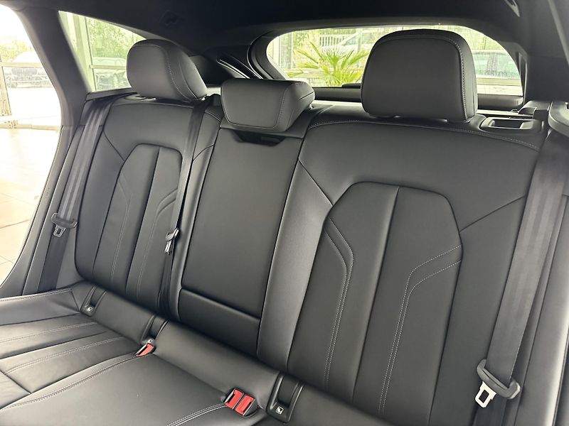Audi A6 Avant TDI S-LINE*Matrix*360K*Skladem - fotka 15 z 42