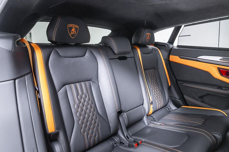 Lamborghini Urus - fotka 17 z 42