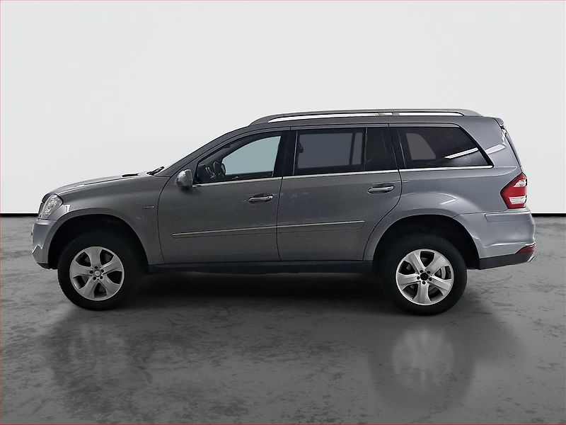 Mercedes-Benz GL (2010) 350 CDI, 4X4, Automat, 7 míst - fotka 3 z 18