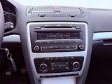 Škoda Octavia 1.4 TSi Elegance, Serviska - náhled 18