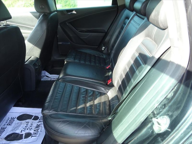 Volkswagen Passat 3,2 i 184 kW 4x4 - fotka 10 z 20