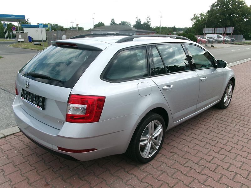 Škoda Octavia (2019) 2,0TDI 4x4 DSG AC - fotka 5 z 32