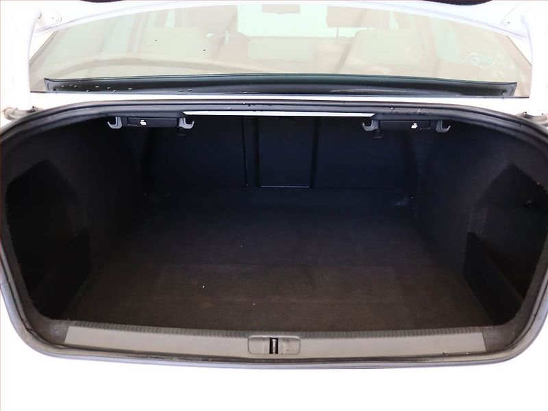 Volkswagen Passat (2014) Highline 1.4 TSI EcoFuel - fotka 12 z 18