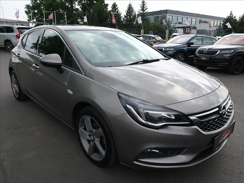Opel Astra 1,4 Turbo,92kW,NovéČR,Serv.kn. - fotka 2 z 28